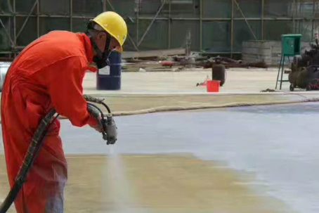 湖北彩色路面喷涂是一种为路面